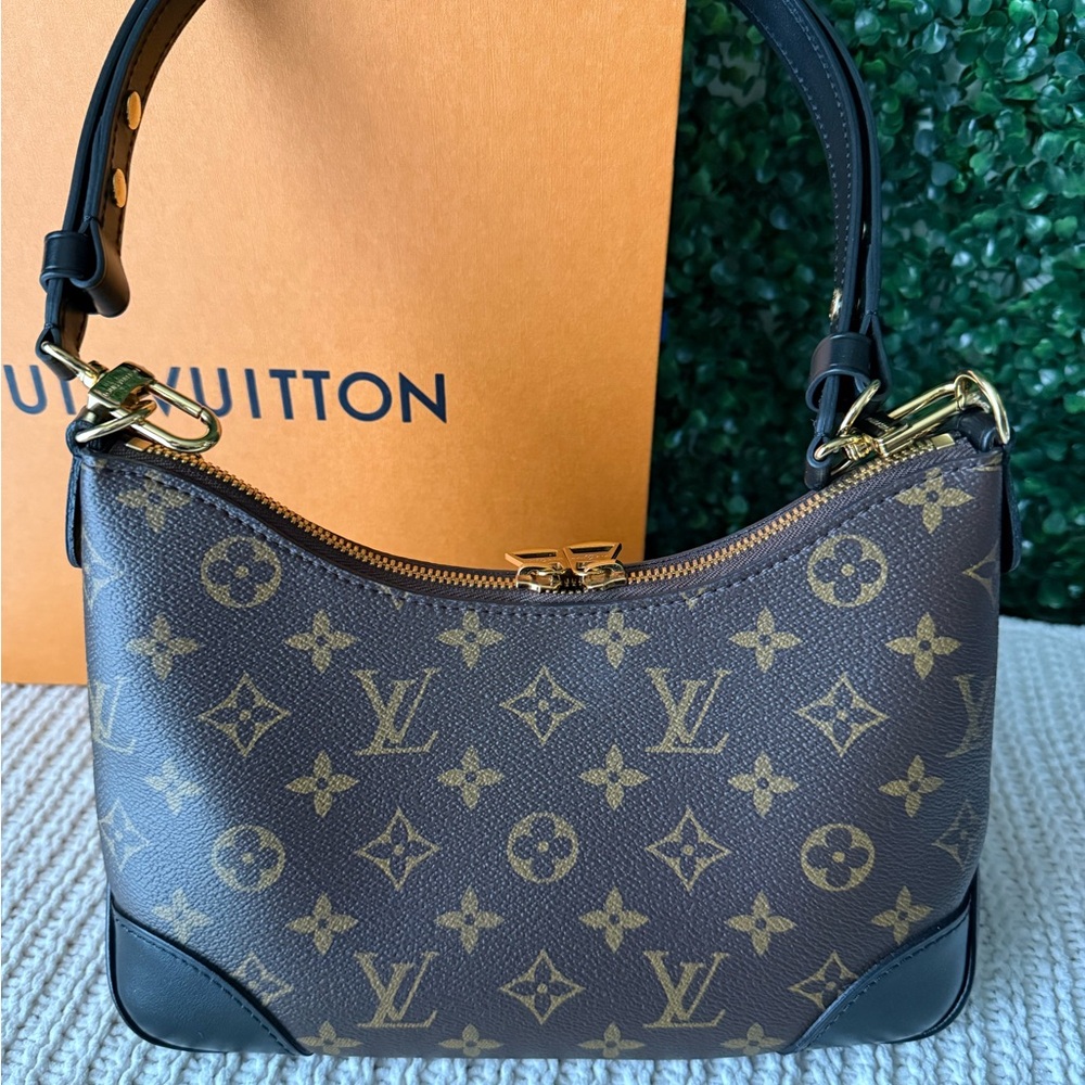 Louis Vuitton Brown Monogram Boulogne Convertible Bag - Picture 4 of 10